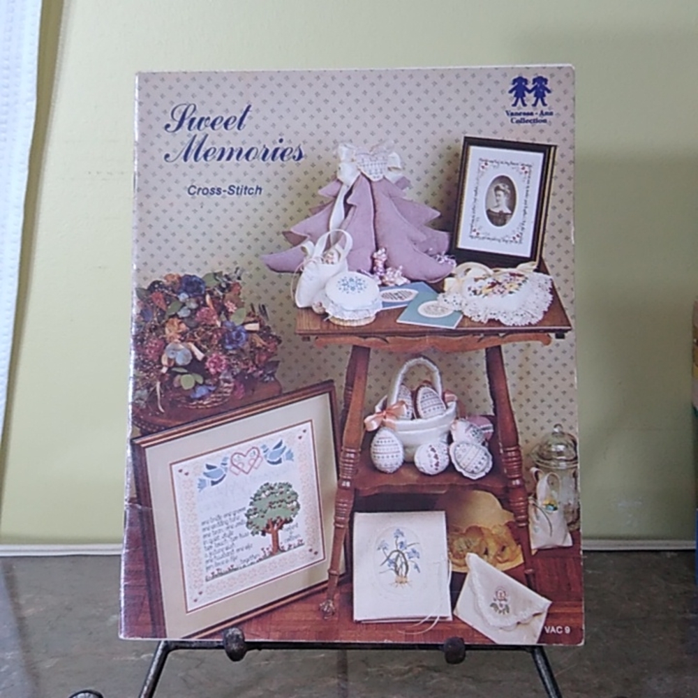 Vanessa-Ann Collection sweet memories counted cross stitch pattern book